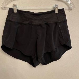 Outdoor Voices 2.5” Shorts